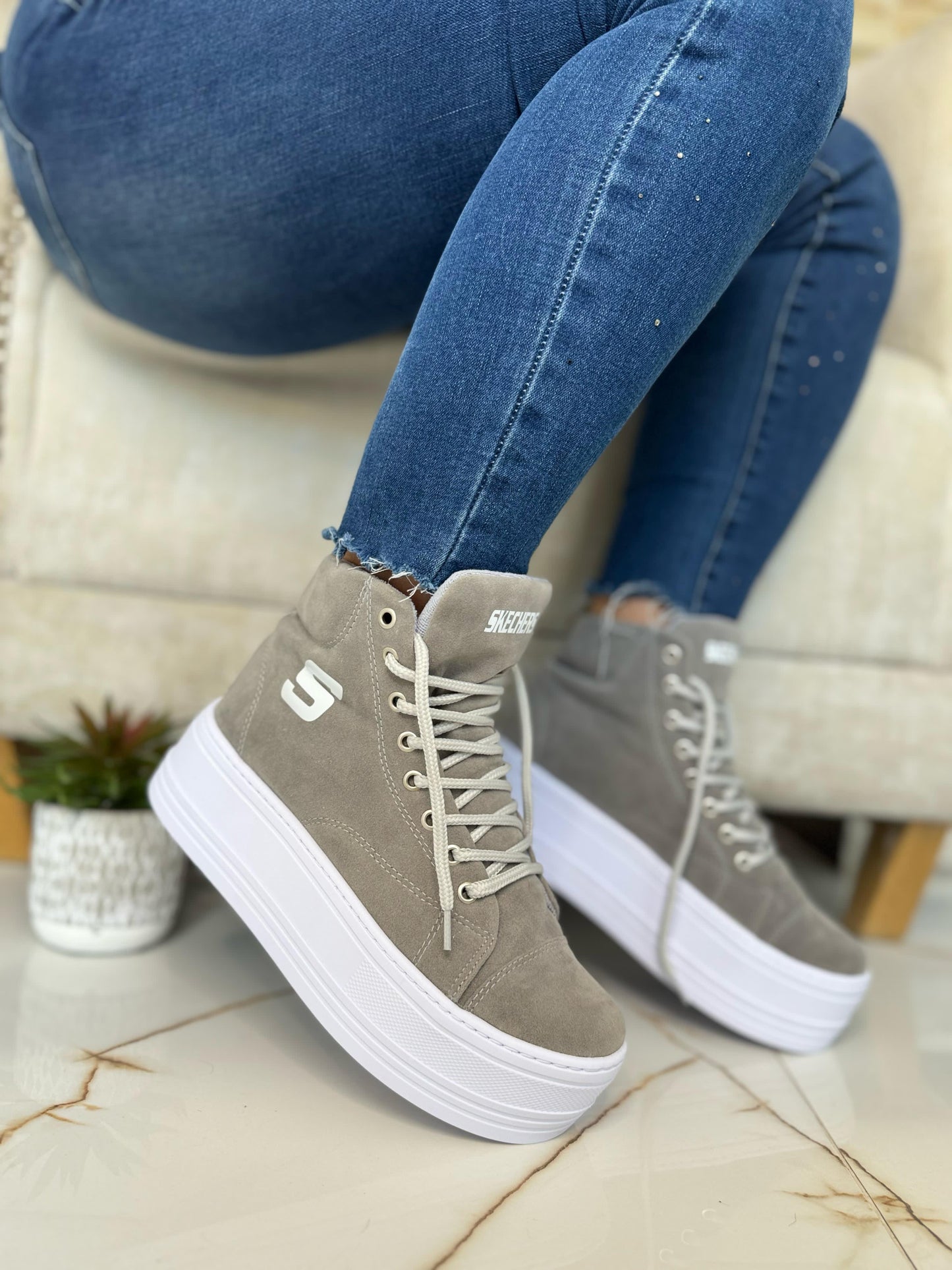 Botas Plataforma: Estilo, Altura y Comodidad en Cada Paso